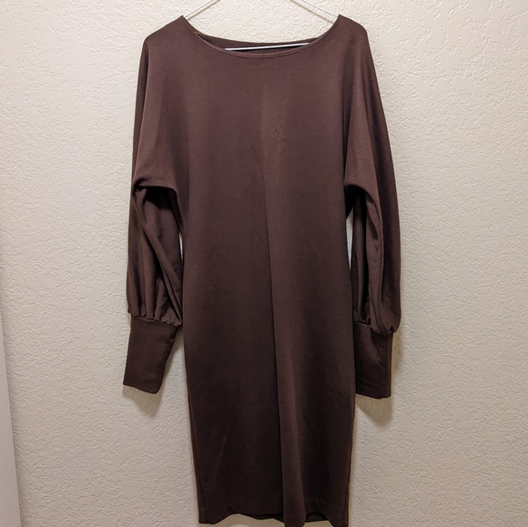 Stella batwing dress - Picture 2 of 6